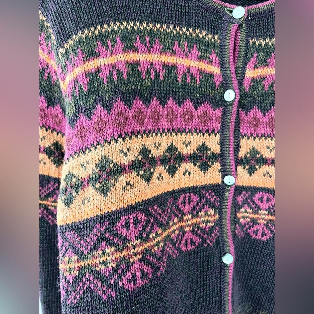 Vintage Nordic inspired cardigan sweater maroon unique fall winter - Picture 3 of 6